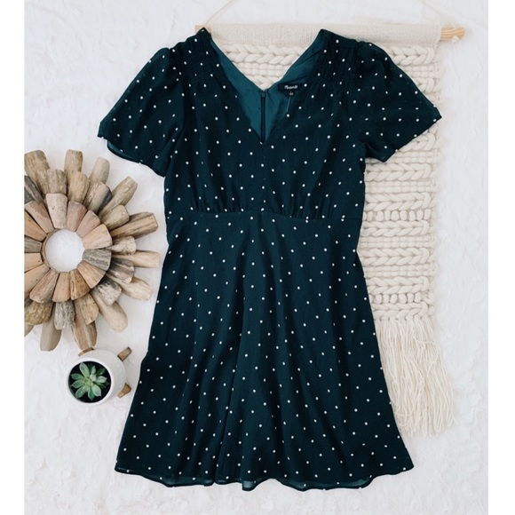 Madewell Dresses & Skirts - Madewell Dot Smocked Shoulder Dress